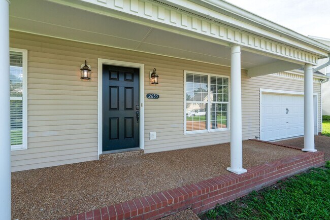 Foto del edificio - Charming Thompson Station Home in Sought-After Williamson County School District