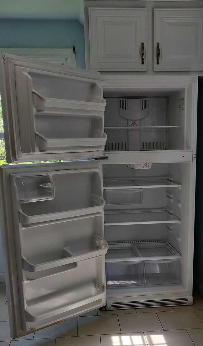 refrigerator - 8 Foote Rd