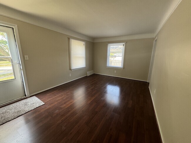 Building Photo - 4129 2nd St