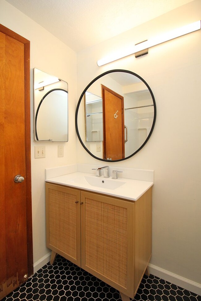 Foto del edificio - 3200-3236 SW Marigold St