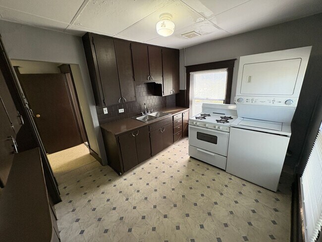 Foto del edificio - 2963 Dudley St