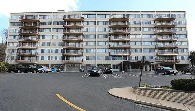 Foto del edificio - 5353 Columbia Pike