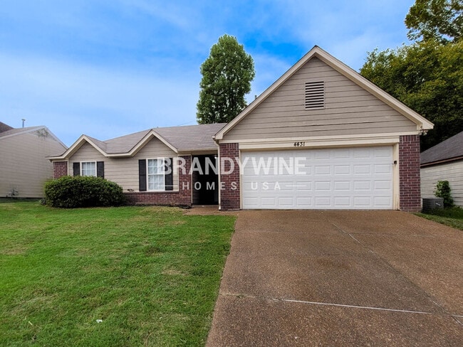 Building Photo - 4431 Grand Pyramid Dr