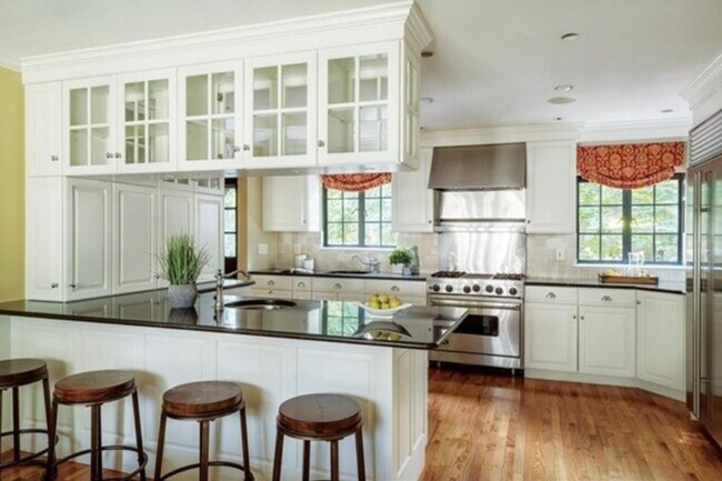 Foto del edificio - 20 Metacomet Rd