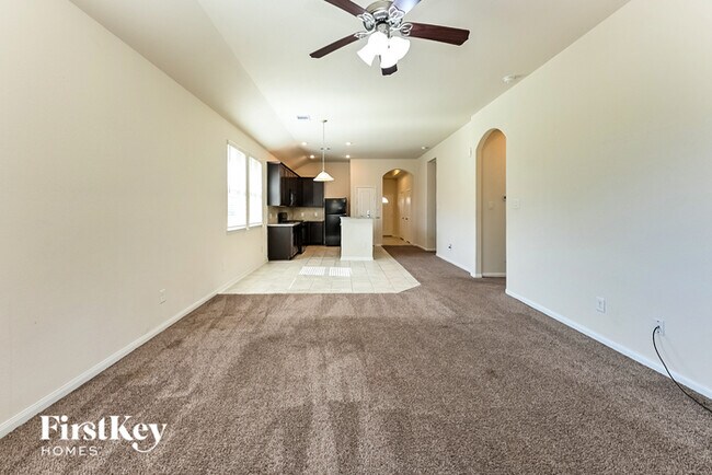 Foto del edificio - 6735 Blimp Base Blvd