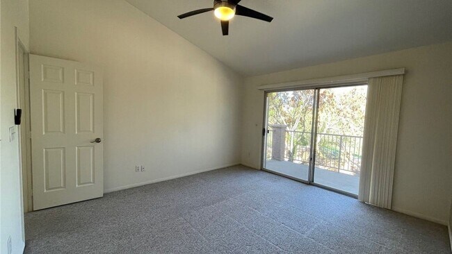 Building Photo - 5409 La Patera Ln