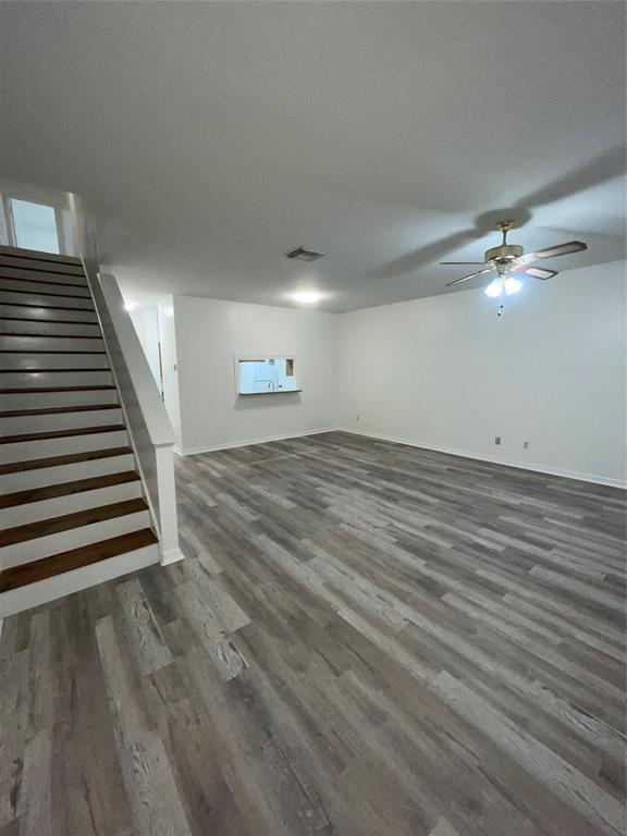 Building Photo - 17533 Red Oak Dr
