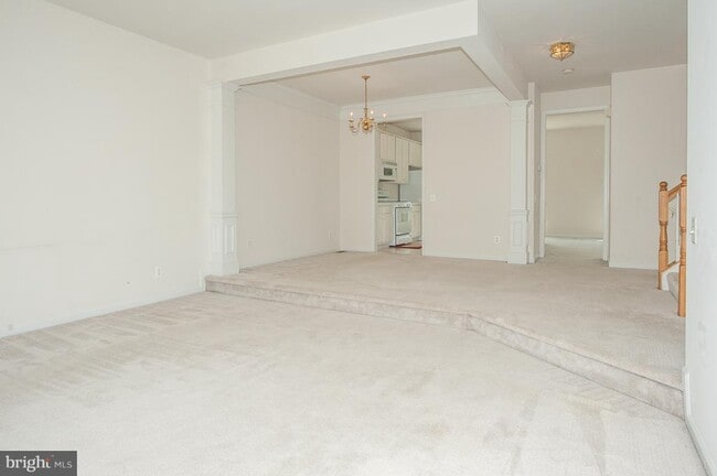 Building Photo - 6862 Alicia Ct