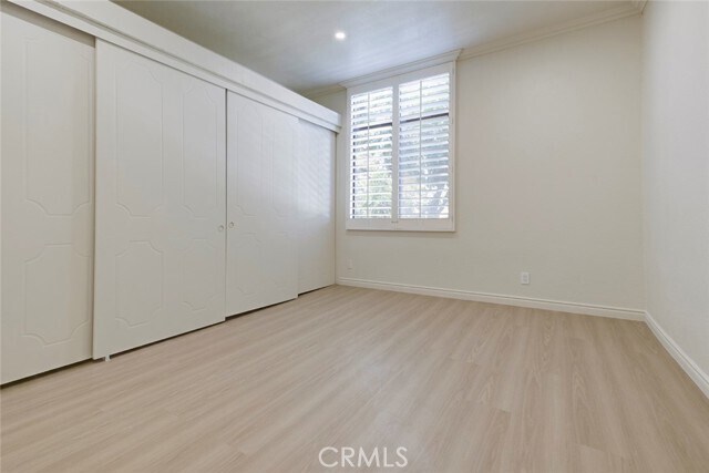 Foto del edificio - 10470 Riverside Dr
