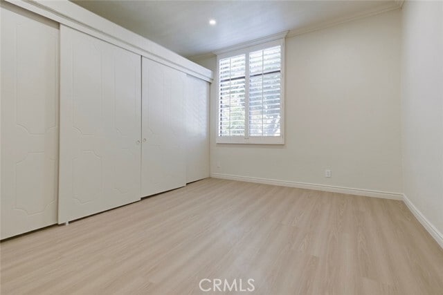 Building Photo - 10470 Riverside Dr