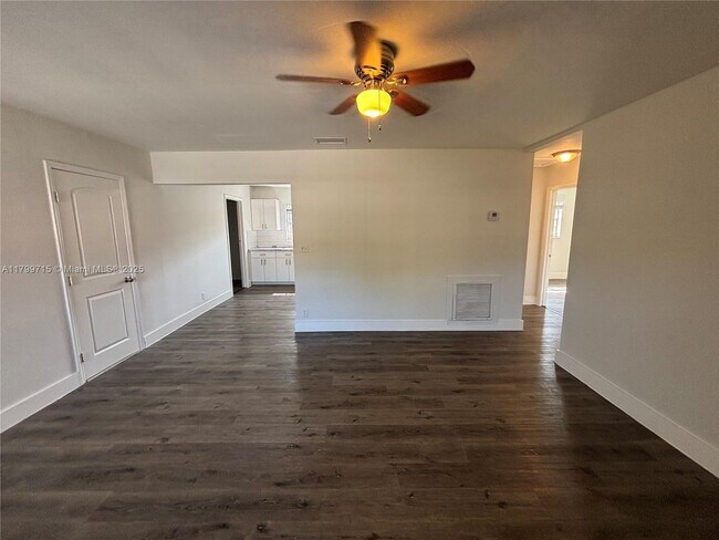 Foto del edificio - 1251 SW 11th Ave