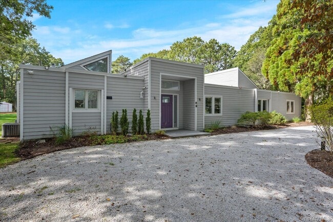 Building Photo - 5 Lakewood Ln