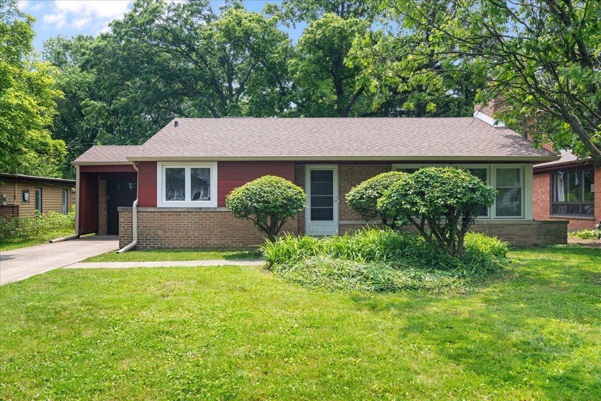 Primary Photo - 1719 Ferndale Ave