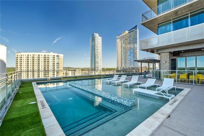 Foto del edificio - 222 West Ave