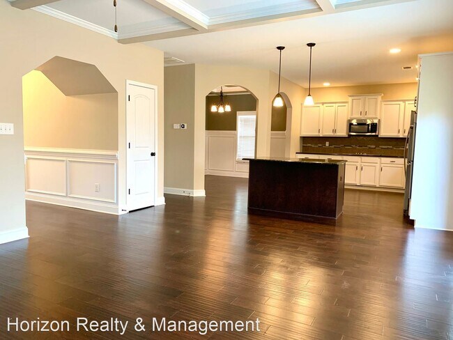 Building Photo - 4 br, 3 bath House - 117 Blue Hole Rd.