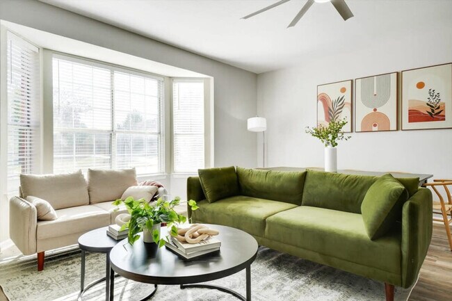 Foto del edificio - 2062 Arena Dr