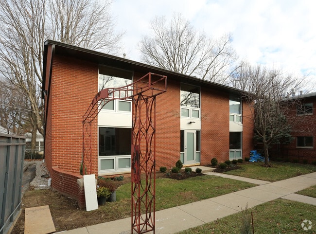 Building Photo - Grandview Heights