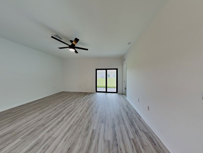 Building Photo - 1134 Albert Ave