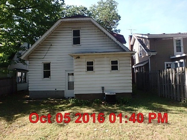 Foto del edificio - LEASE WITH THE OPTION TO PURCHASE!