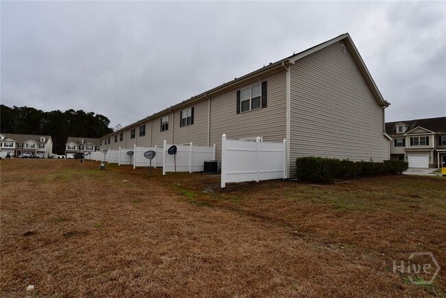 Building Photo - 5 Canyon Oak Loop