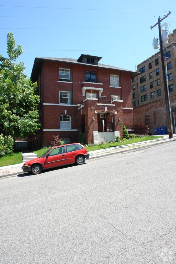 Building Photo - Alexandria Apartments