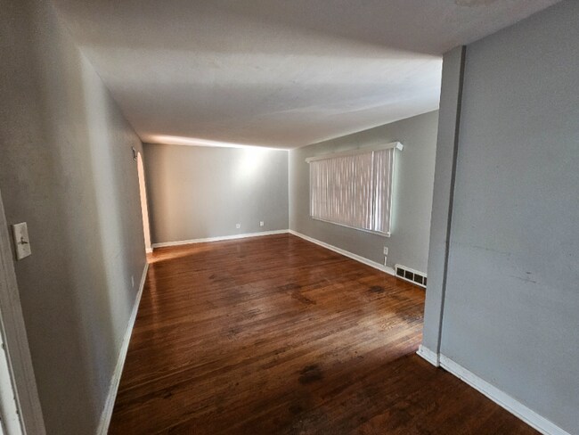 Foto del edificio - 23 Beacon Ave