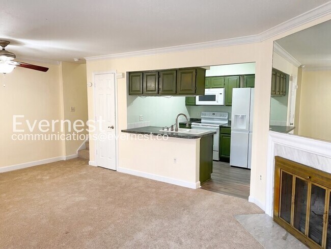Foto del edificio - 12135 Salemtown Dr