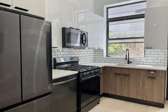 Foto del edificio - 202 St Nicholas Ave