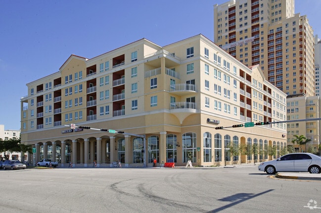 Building Photo - Toscano Condo