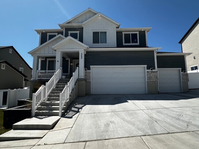 Foto del edificio - 353 N High Ridge Rd