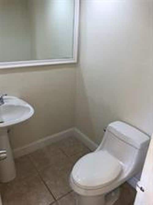 Building Photo - 10400 SW 108th Ave
