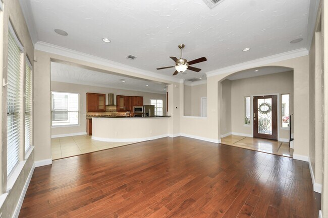 Building Photo - 1493 Silverado Dr