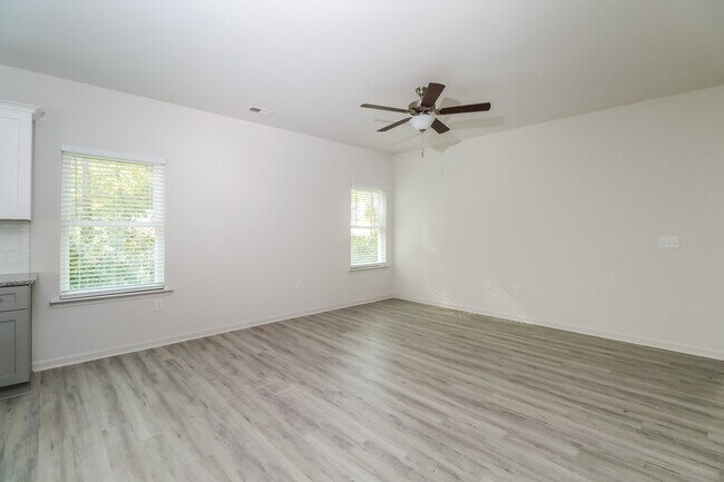 Foto del edificio - 621 Burrington Ct