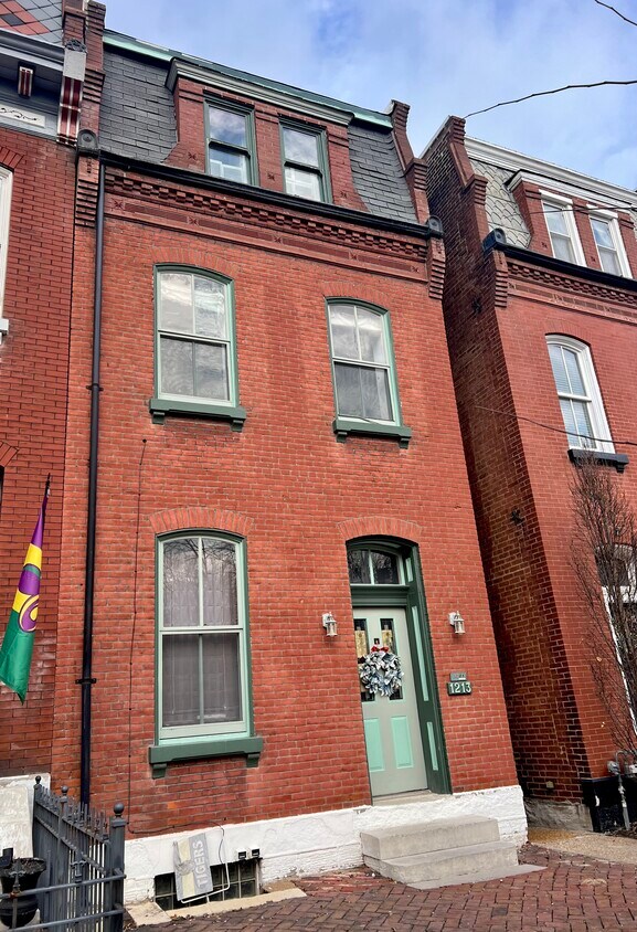 Foto principal - 1213 Sidney St