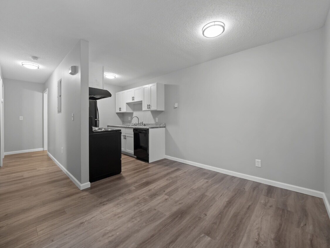 Primary Photo - Waters Edge Apartments