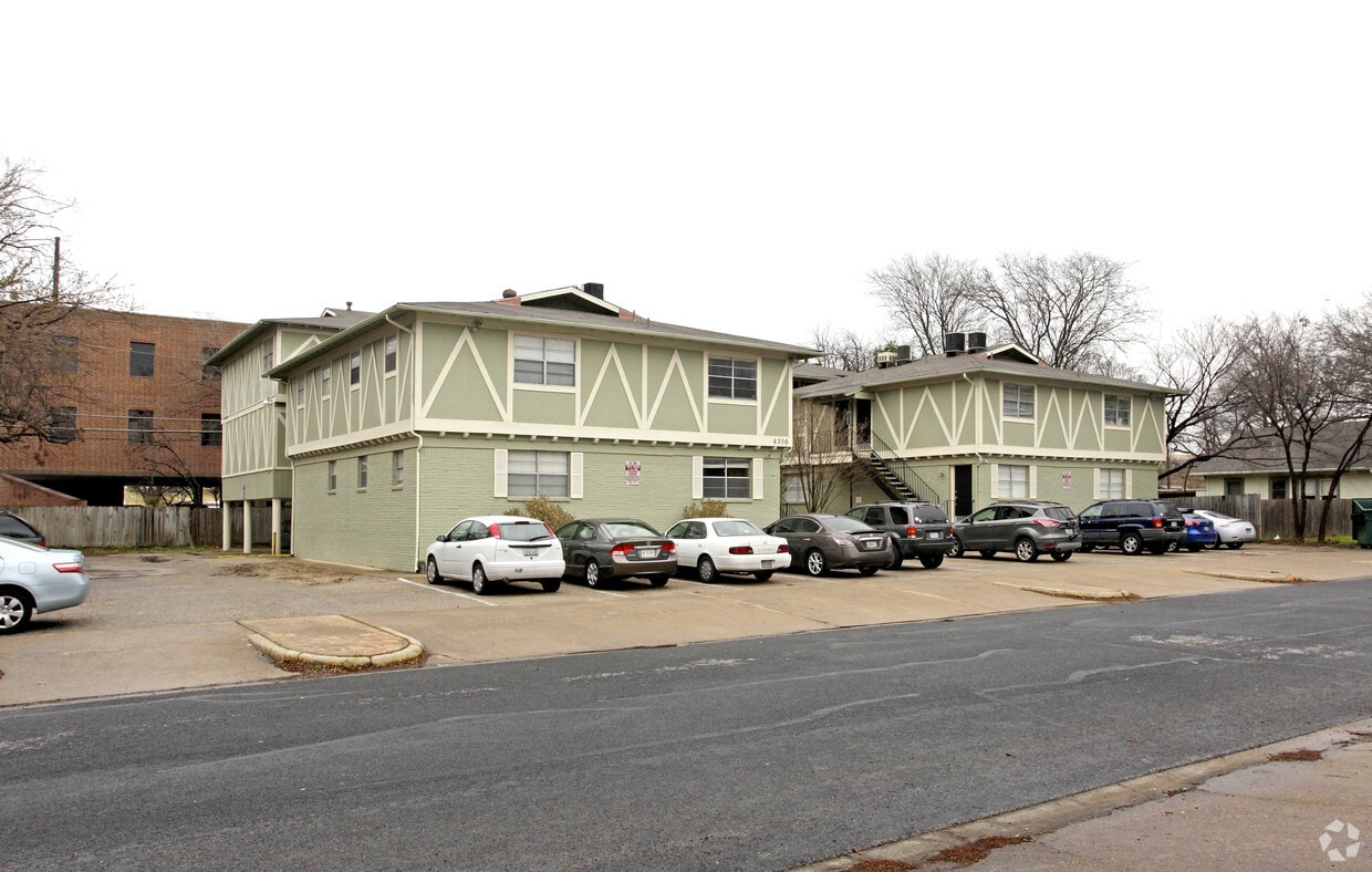 Primary Photo - 4306 Avenue A