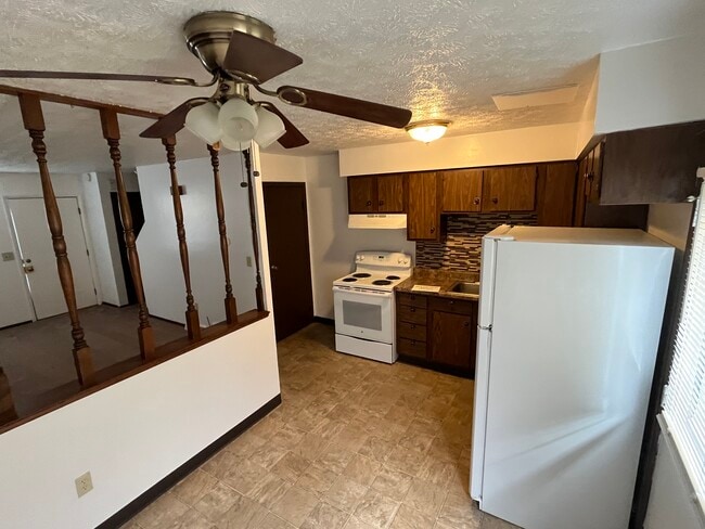 Building Photo - 4072 Colonial Pl