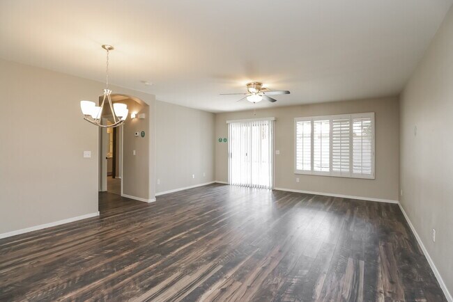 Building Photo - 1283 S Anvil Pl