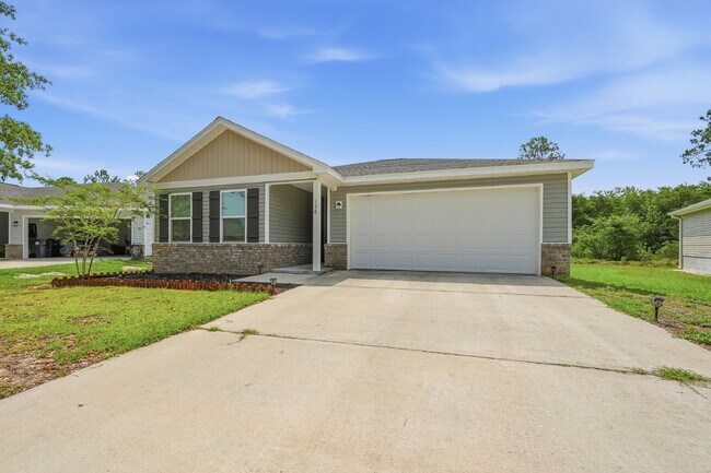 Foto del edificio - New community! Three bedrooms, two bathrooms and ready for you to move into!