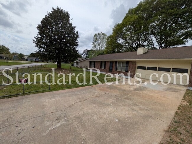 Foto del edificio - 5731 Buck Ct