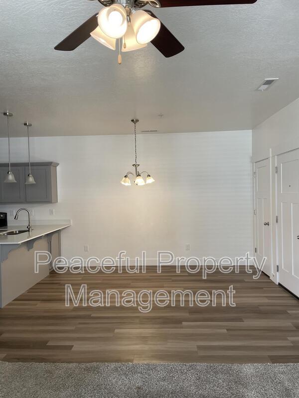 Building Photo - 1772 W Terra Vista Ln