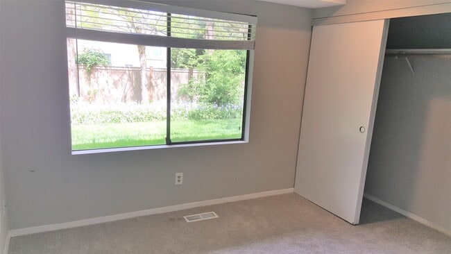 2nd Bedroom - 9906 NE 124th St