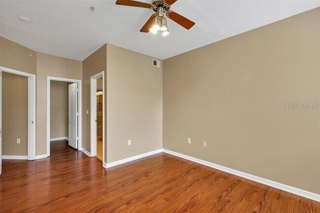 Foto del edificio - 12102 Poppy Field Ln