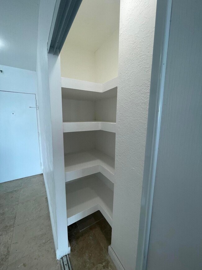 Foto del edificio - 2451 Brickell Ave