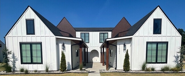 Building Photo - Whisper Valley at Quartier