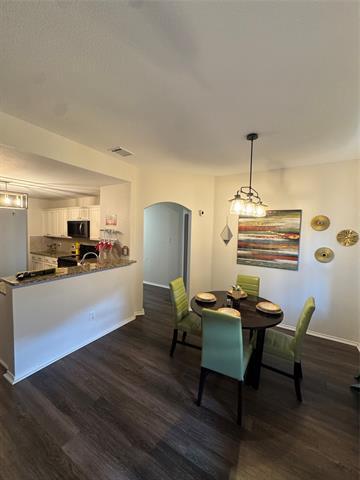 Foto del edificio - 1809 Meadow Crest Dr