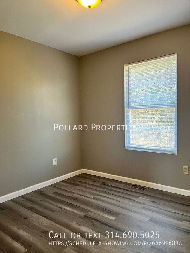 Building Photo - 417 Briden