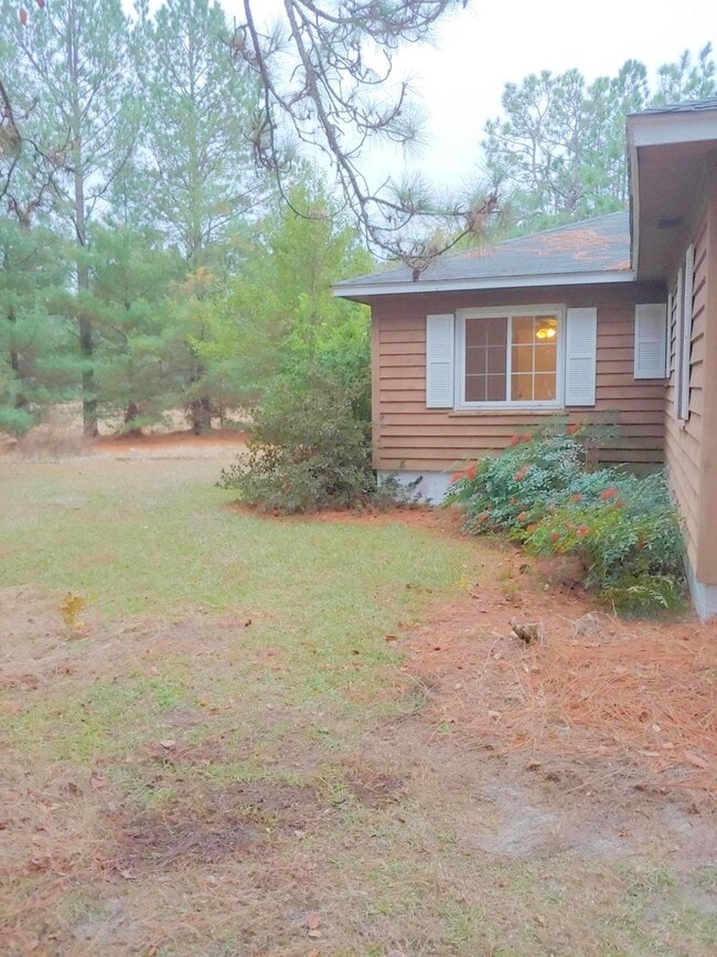 Building Photo - 2185 Foxfire Rd