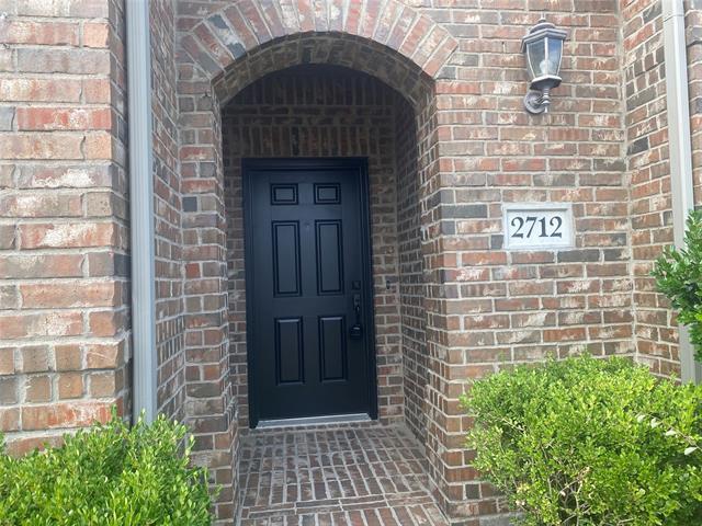 Foto del edificio - 2712 Lake Ridge Dr