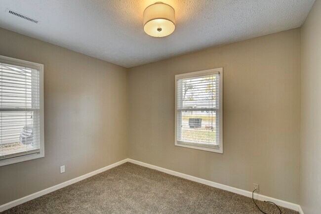 Foto del edificio - 1017 Hiatt St